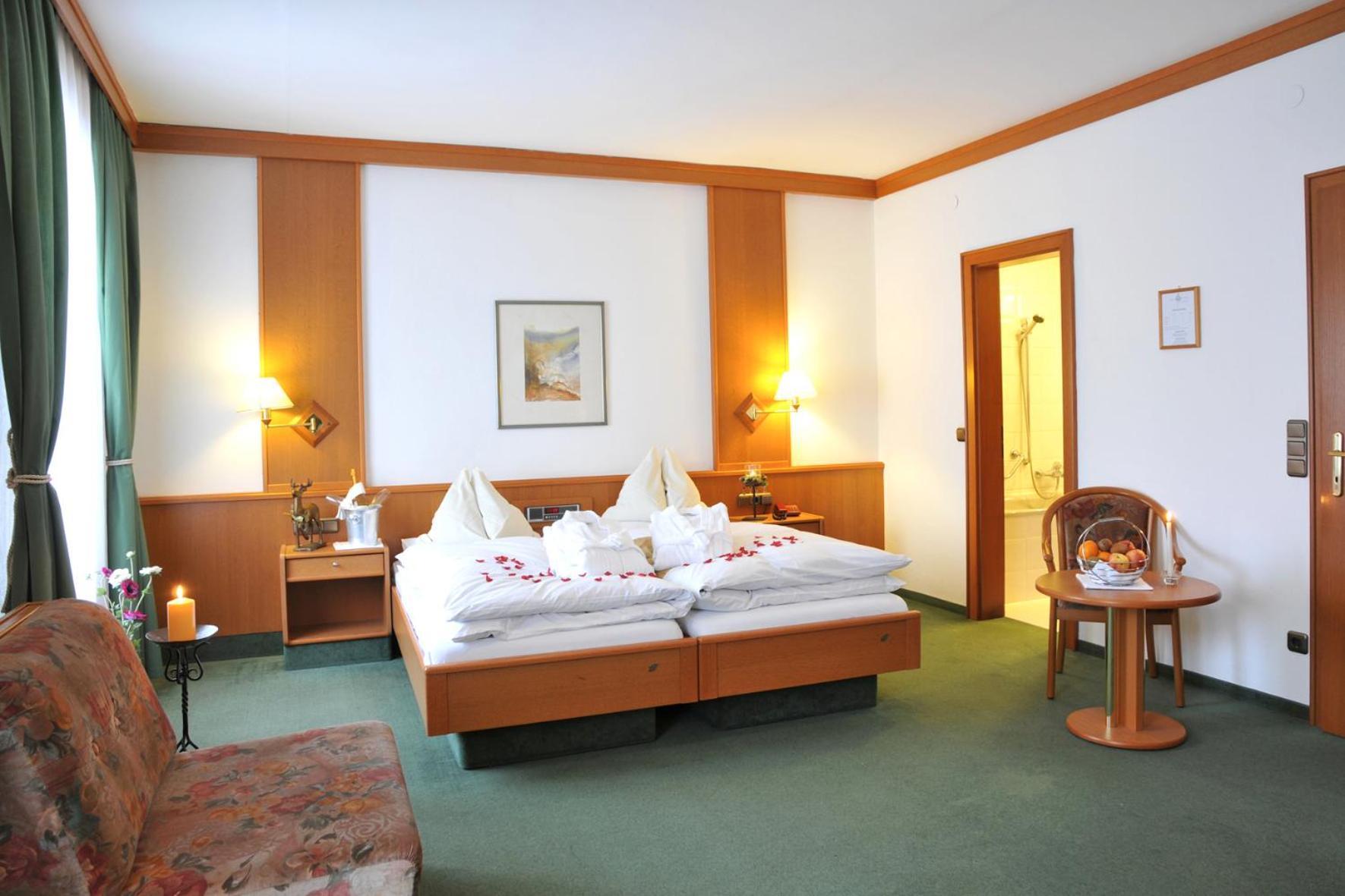 Hotel Zum Goldenen Hirschen 프레이스타드트 외부 사진