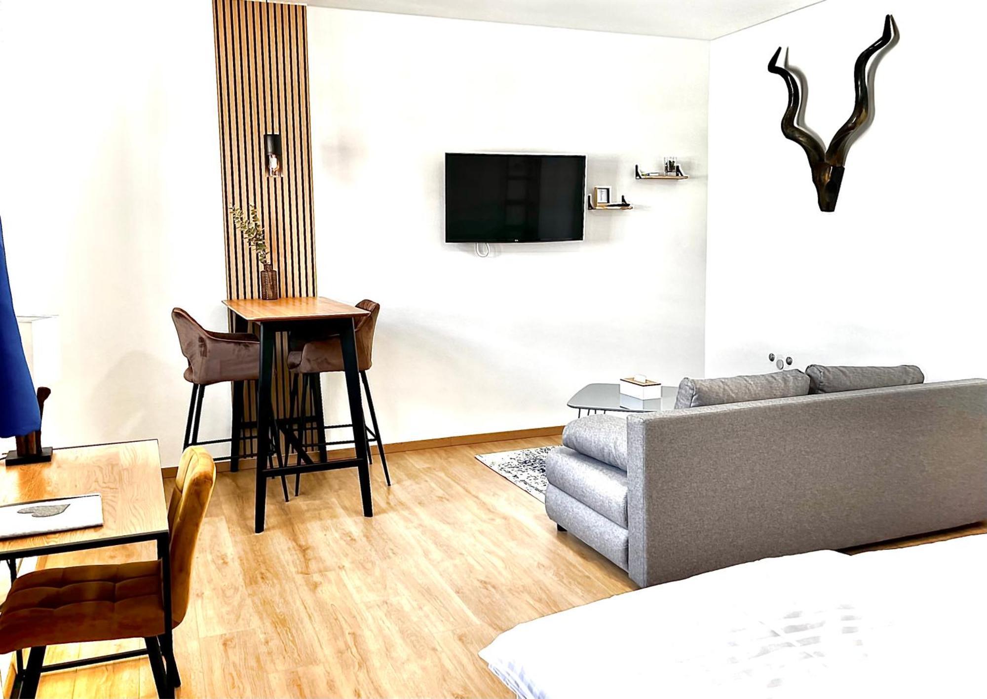 Hotel Zum Goldenen Hirschen 프레이스타드트 외부 사진
