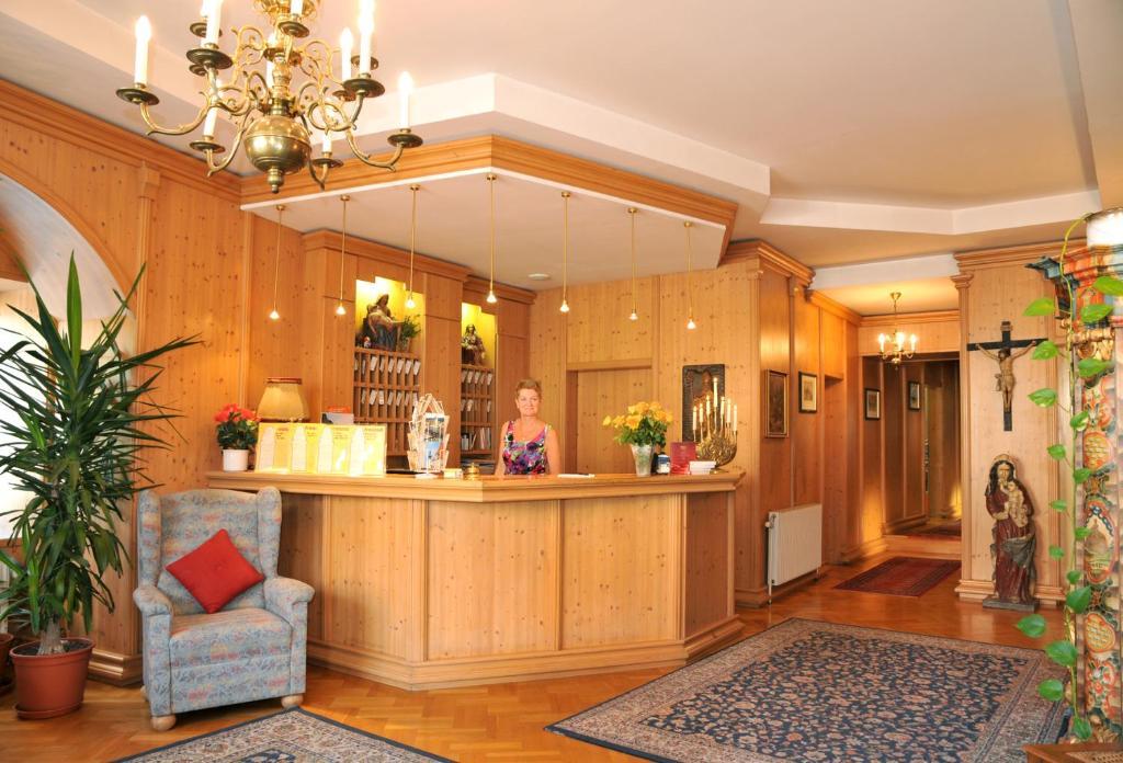 Hotel Zum Goldenen Hirschen 프레이스타드트 외부 사진