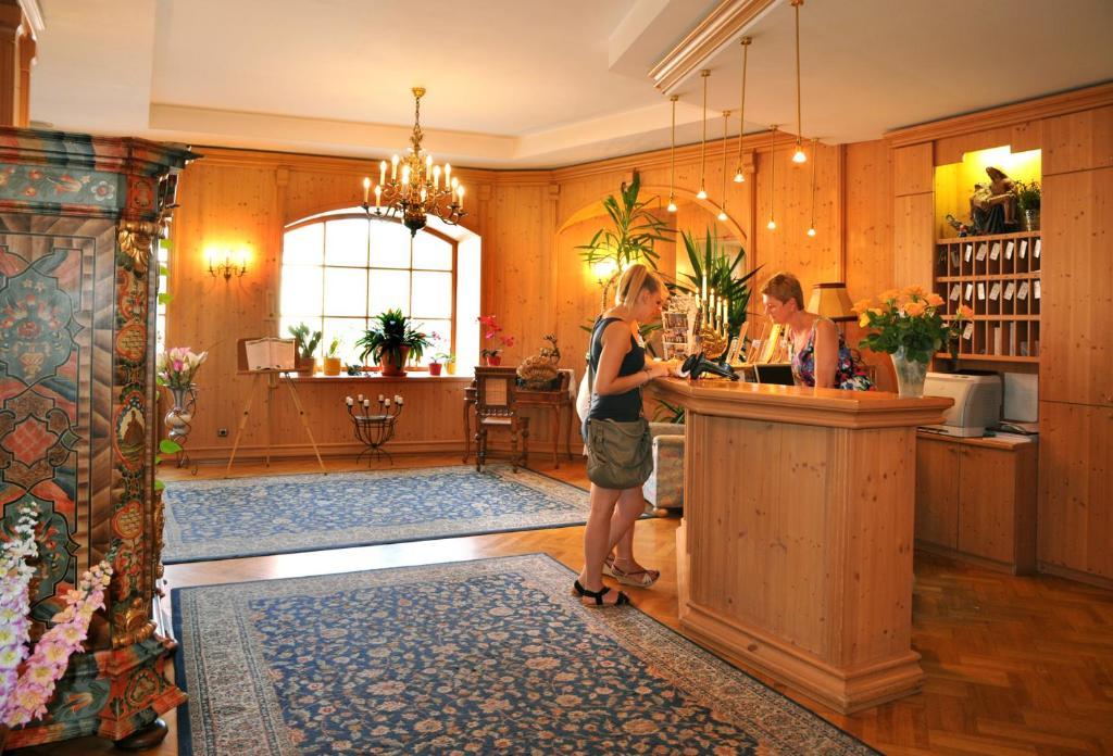 Hotel Zum Goldenen Hirschen 프레이스타드트 외부 사진