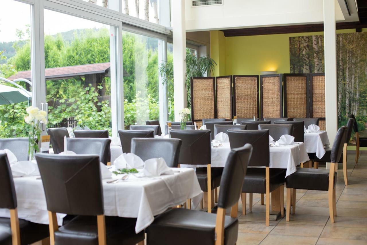 Hotel Zum Goldenen Hirschen 프레이스타드트 외부 사진