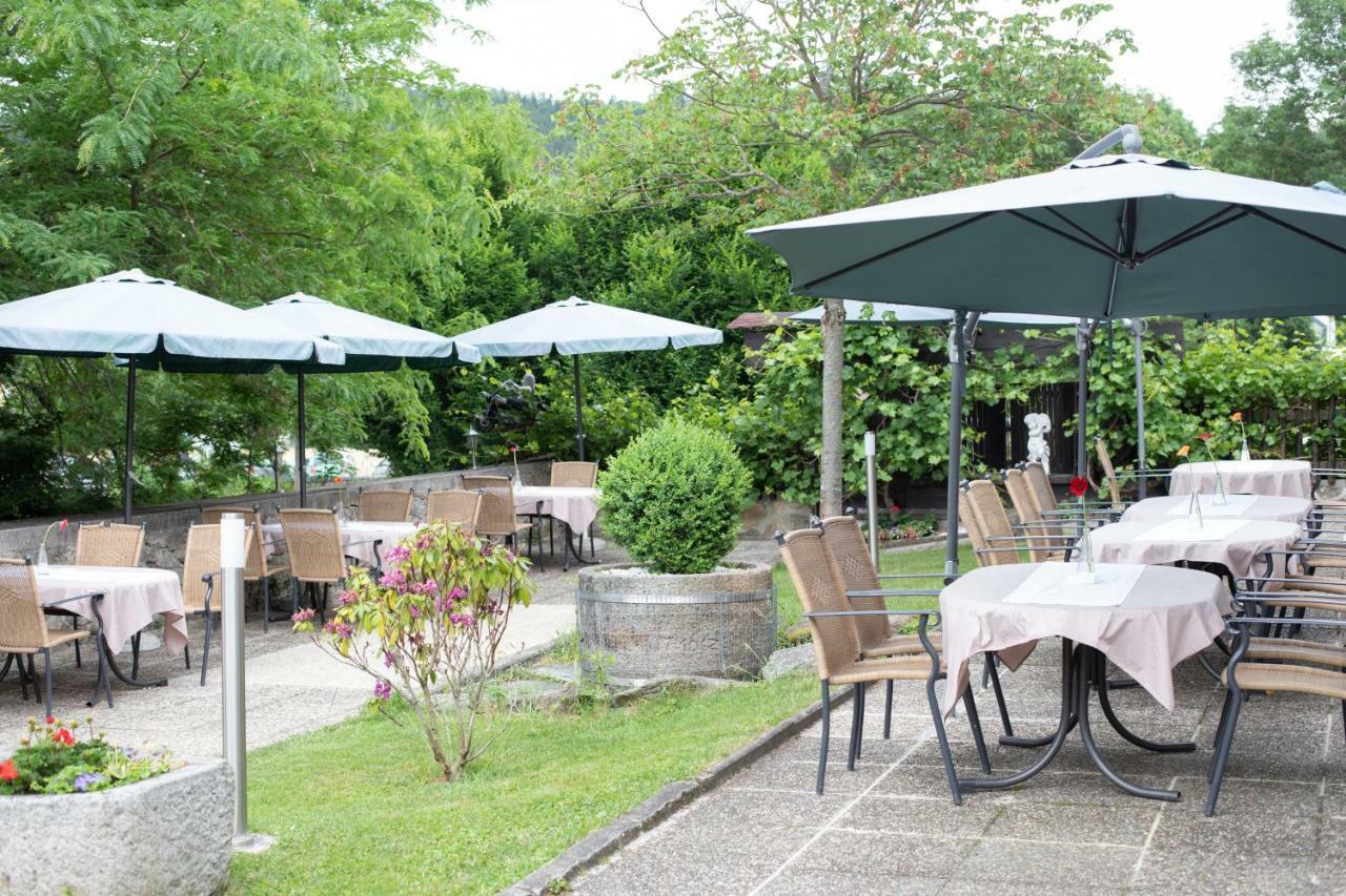 Hotel Zum Goldenen Hirschen 프레이스타드트 외부 사진
