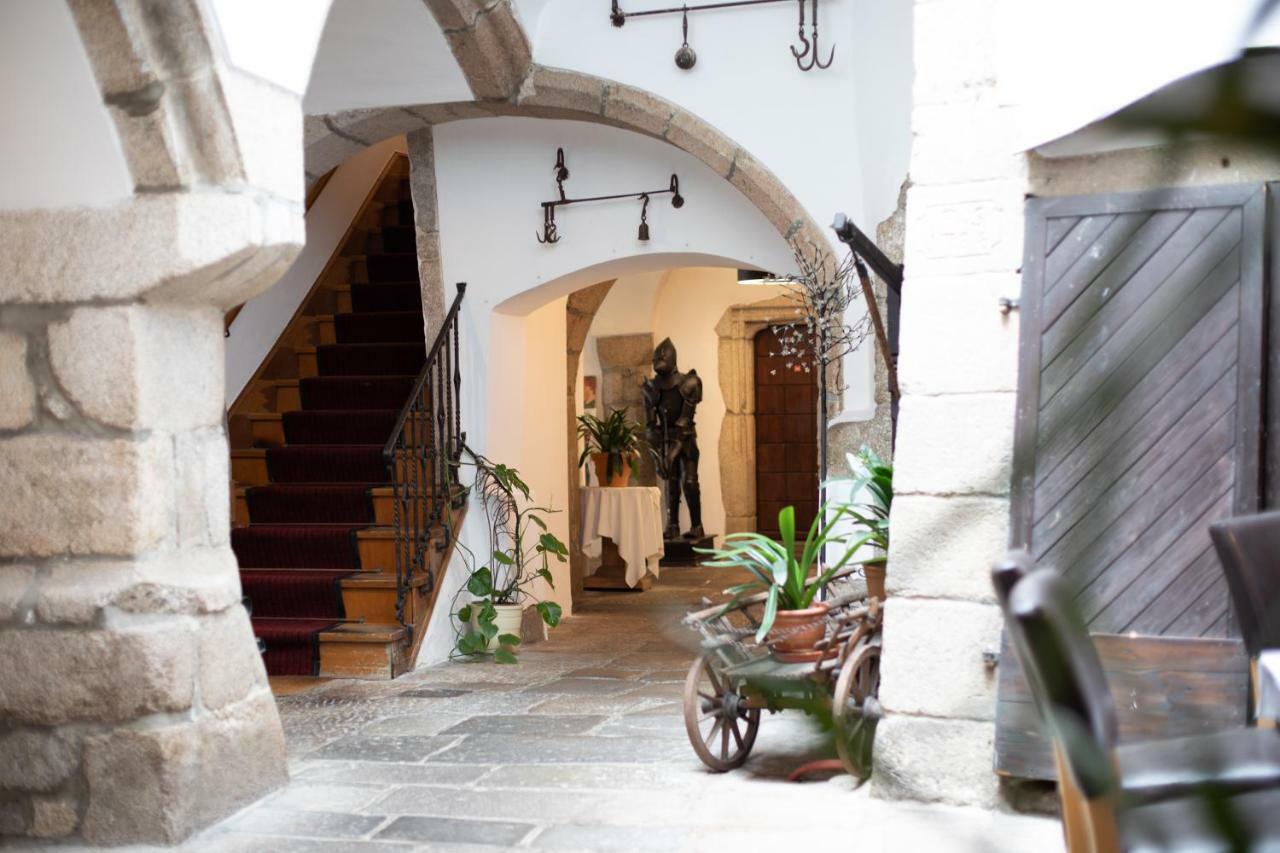Hotel Zum Goldenen Hirschen 프레이스타드트 외부 사진